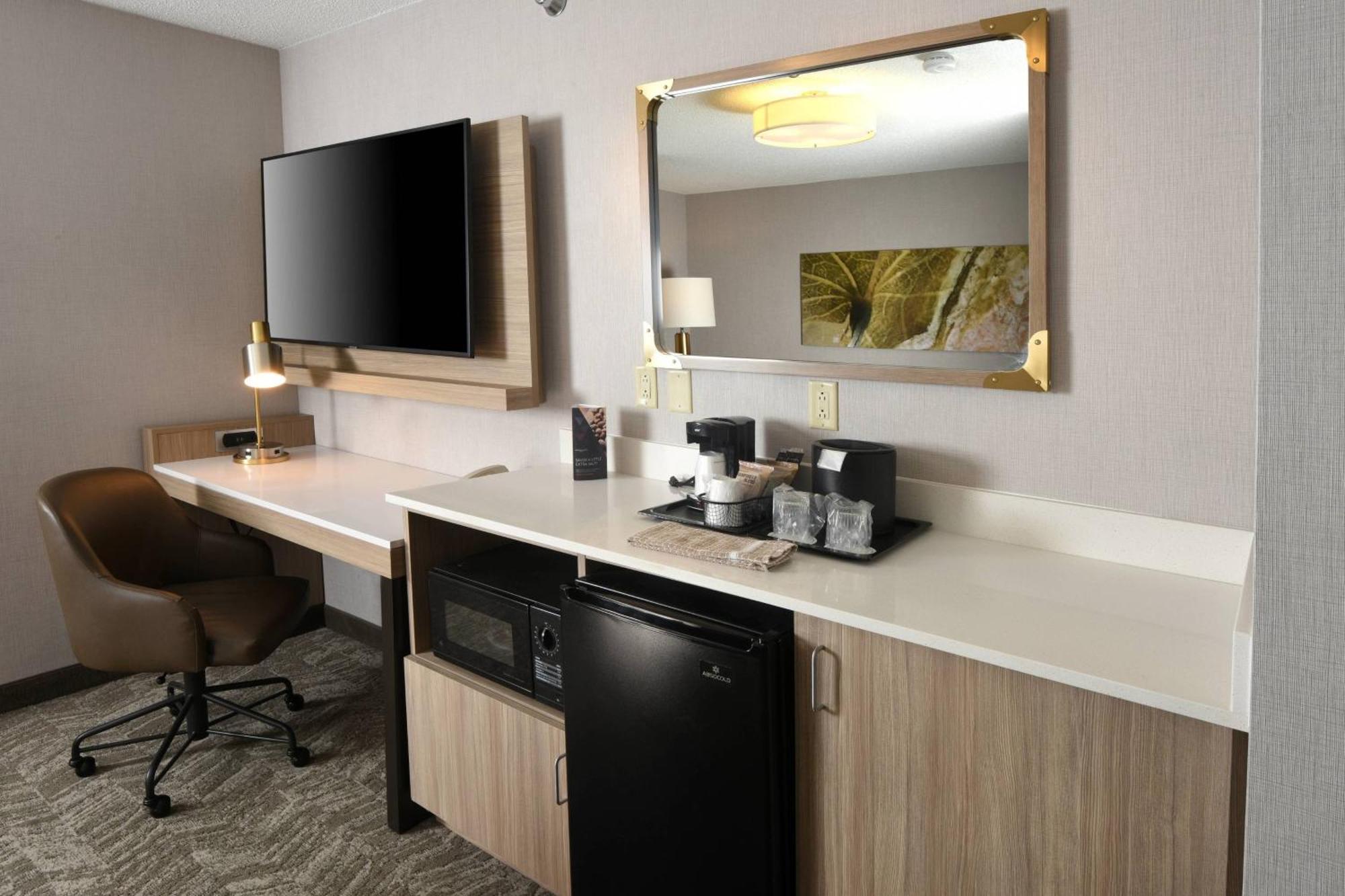 Springhill Suites Des Moines West Вест-Де-Мойн Екстер'єр фото